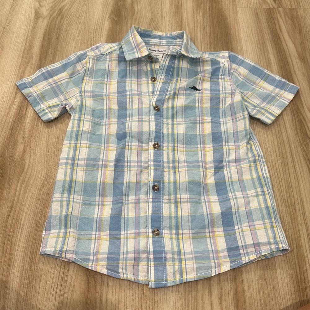 Boys Tommy bahama size 7/8 plaid short sleeve dress shirt